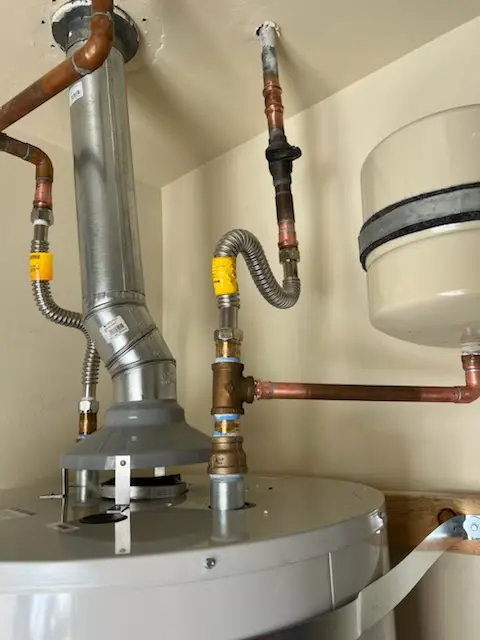 Water heater installation and plumbing repair in Hickory Ridge